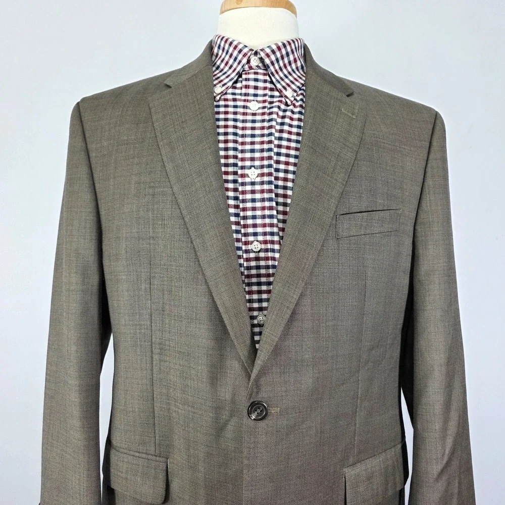 Chaps Men's Sport Coat Blazer Two Button Brown Wool‎ Shark Skin Size 44R